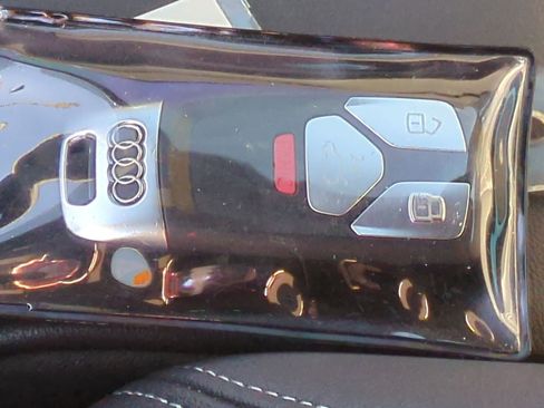 Used 2023 Audi A4 2.0T Premium image 35