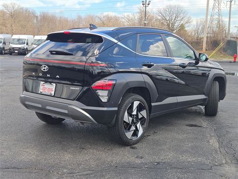 Used 2024 Hyundai Kona Limited AWD/4WD image 12