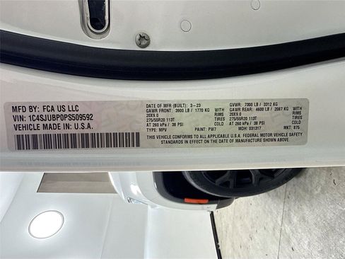 Used 2023 Jeep Wagoneer Series II RWD image 35
