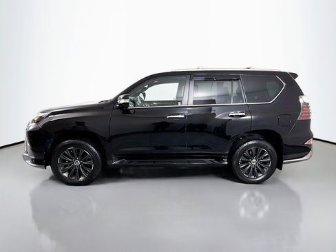 Certified 2023 Lexus GX 460 Luxury w/ Sport Design Package AWD/4WD image 4