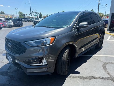 Used 2020 Ford Edge ST-Line w/ Cold Weather Package AWD/4WD image 7