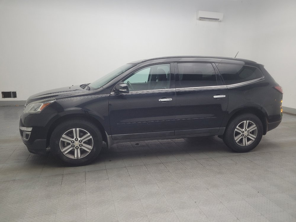 Used 2017 Chevrolet Traverse LT FWD image 2