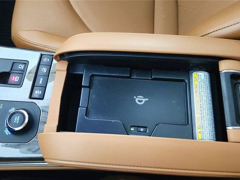 Used 2022 Toyota Highlander Platinum AWD/4WD image 30