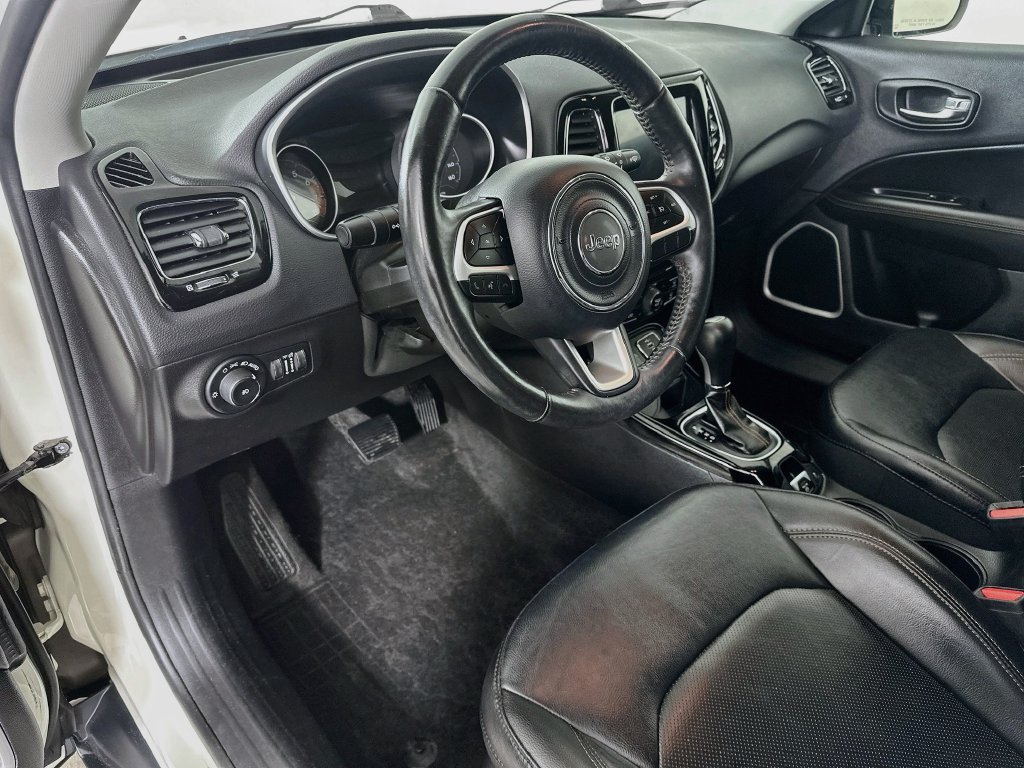 Used 2019 Jeep Compass Limited AWD/4WD image 18