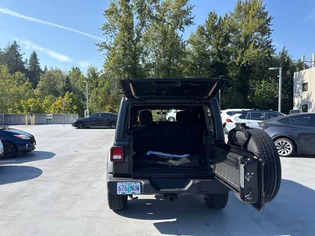 Used 2022 Jeep Wrangler Unlimited Sport AWD/4WD image 9