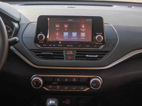 Certified 2022 Nissan Altima 2.5 S FWD image 14