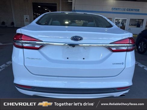 Used 2018 Ford Fusion S image 8