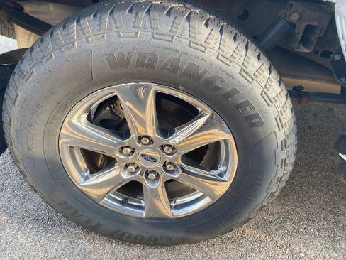 Used 2020 Ford F150 XLT w/ Equipment Group 302A Luxury AWD/4WD image 8