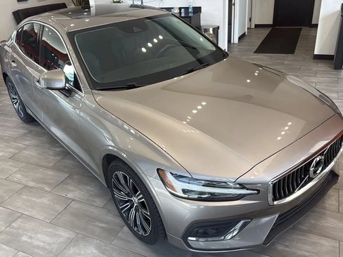 Used 2020 Volvo S60 T5 Inscription FWD image 10