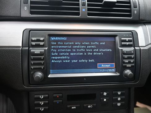 Used 2004 BMW M3 M3 image 12