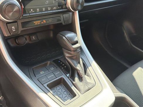Used 2020 Toyota RAV4 LE w/ All Weather Liner Package FWD image 21