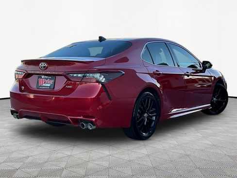 Used 2021 Toyota Camry XSE FWD image 6