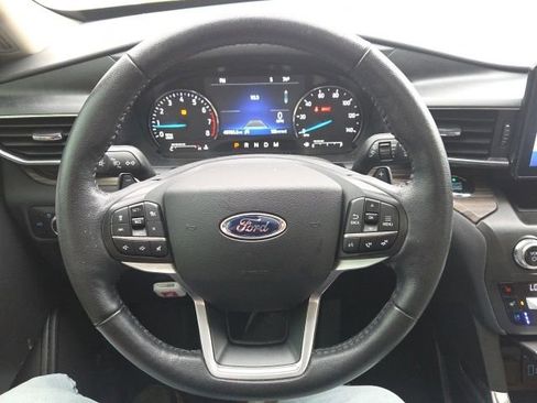 Used 2020 Ford Explorer Limited w/ Class III Trailer Tow Package RWD image 37