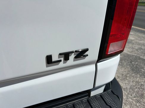 Used 2024 Chevrolet Silverado 2500 LTZ w/ LTZ Plus Package image 12