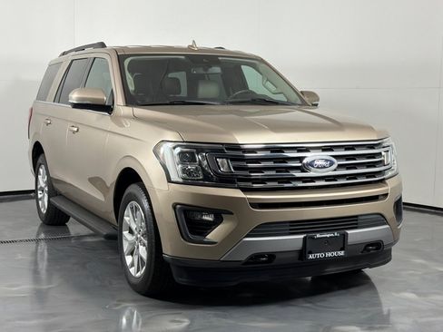 Used 2020 Ford Expedition XLT AWD/4WD image 3