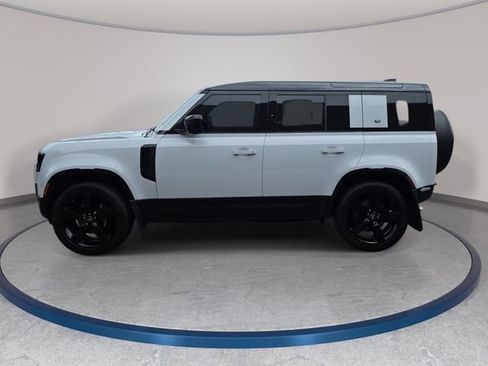 Certified 2023 Land Rover Defender 110 V8 AWD/4WD image 9