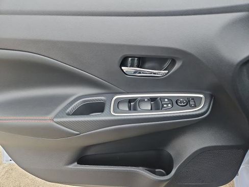 Certified 2025 Nissan Versa SR w/ Trunk Package FWD image 23