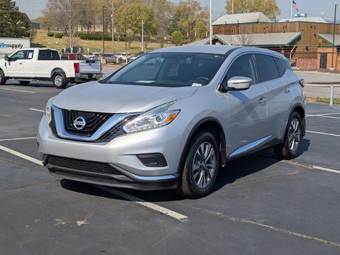 Used 2016 Nissan Murano S image 3