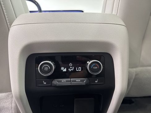 New 2026 Buick Enclave Avenir w/ Super Cruise Package AWD/4WD image 23