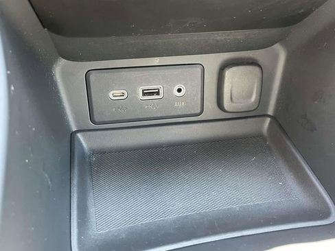 Used 2023 GMC Terrain SLE w/ Driver Convenience Package FWD image 21