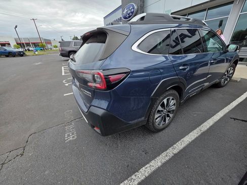 Used 2023 Subaru Outback Touring XT AWD/4WD image 7