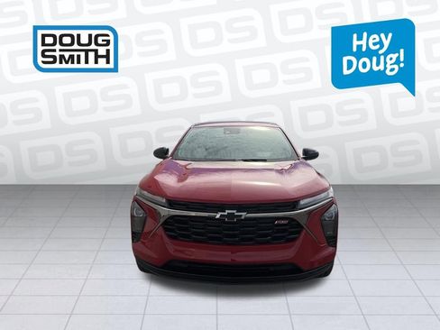 New 2026 Chevrolet Trax RS w/ Driver Confidence Package image 2