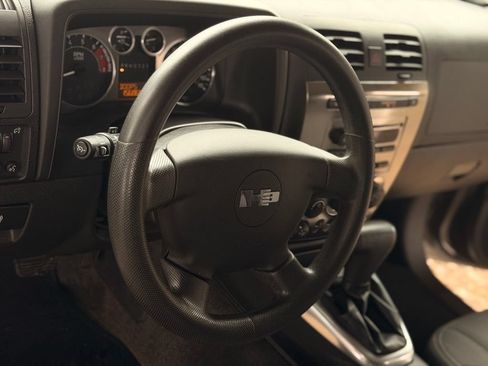 Used 2007 HUMMER H3 AWD/4WD image 34