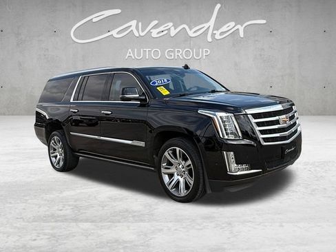 Used 2018 Cadillac Escalade ESV Premium Luxury RWD image 2