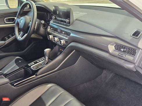 Certified 2025 Acura Integra A-Spec FWD image 30