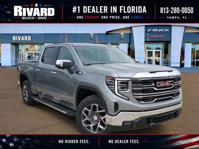 New 2026 GMC Sierra 1500 SLT w/ SLT Premium Package
