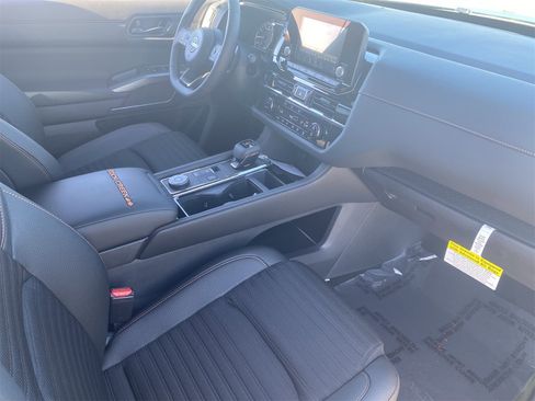 New 2025 Nissan Pathfinder Rock Creek image 13