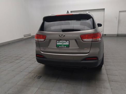 Used 2018 Kia Sorento AWD image 7