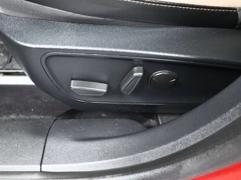 Used 2020 Ford Escape Titanium AWD/4WD image 13