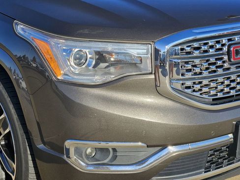 Used 2019 GMC Acadia Denali w/ Technology Package image 11