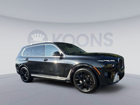 Used 2026 BMW X7 xDrive40i AWD/4WD image 10