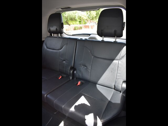 Used 2018 Lexus LX 570 4WD w/ Luxury Package image 24