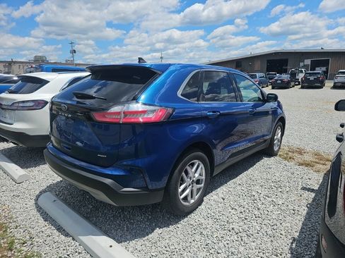 Used 2024 Ford Edge SEL AWD/4WD image 7