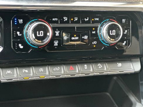 Used 2023 GMC Sierra 1500 Denali w/ Denali Reserve Package image 21