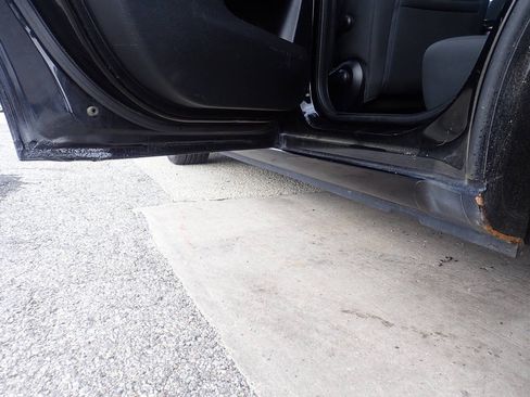 Used 2013 Dodge Avenger SE FWD image 13