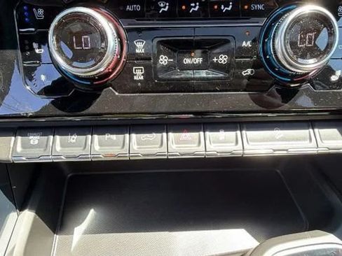 New 2026 GMC Sierra 2500 Denali Ultimate AWD/4WD image 27