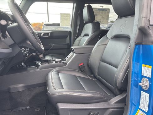 New 2025 Ford Bronco Badlands image 10