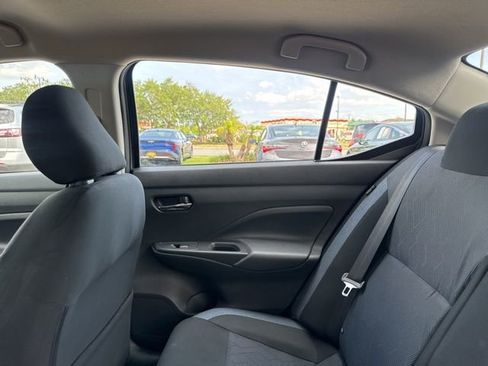 Used 2025 Nissan Versa SV FWD image 18