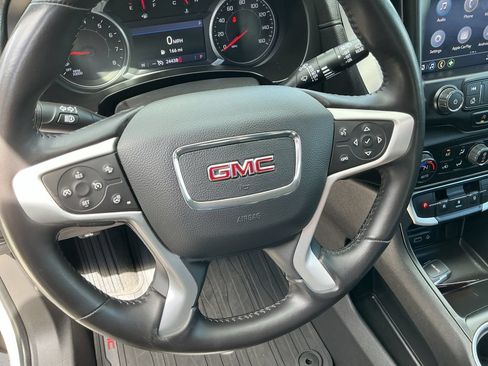 Used 2022 GMC Terrain SLT AWD/4WD image 11