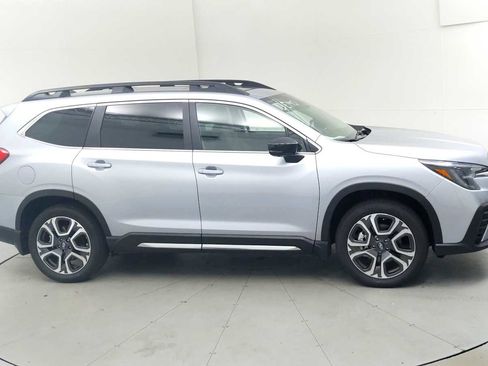 New 2025 Subaru Ascent Limited image 12
