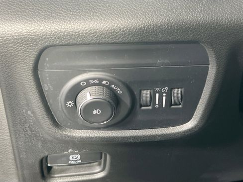 Used 2022 Jeep Grand Cherokee Summit w/ Adv Protech Group IV image 10