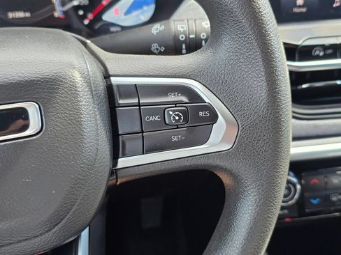Used 2024 Jeep Compass Sport AWD/4WD image 29