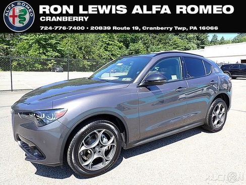 New 2025 Alfa Romeo Stelvio Sprint w/ Convenience Package image 1