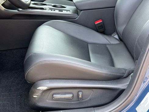 Used 2025 Honda Civic Sport Touring image 14