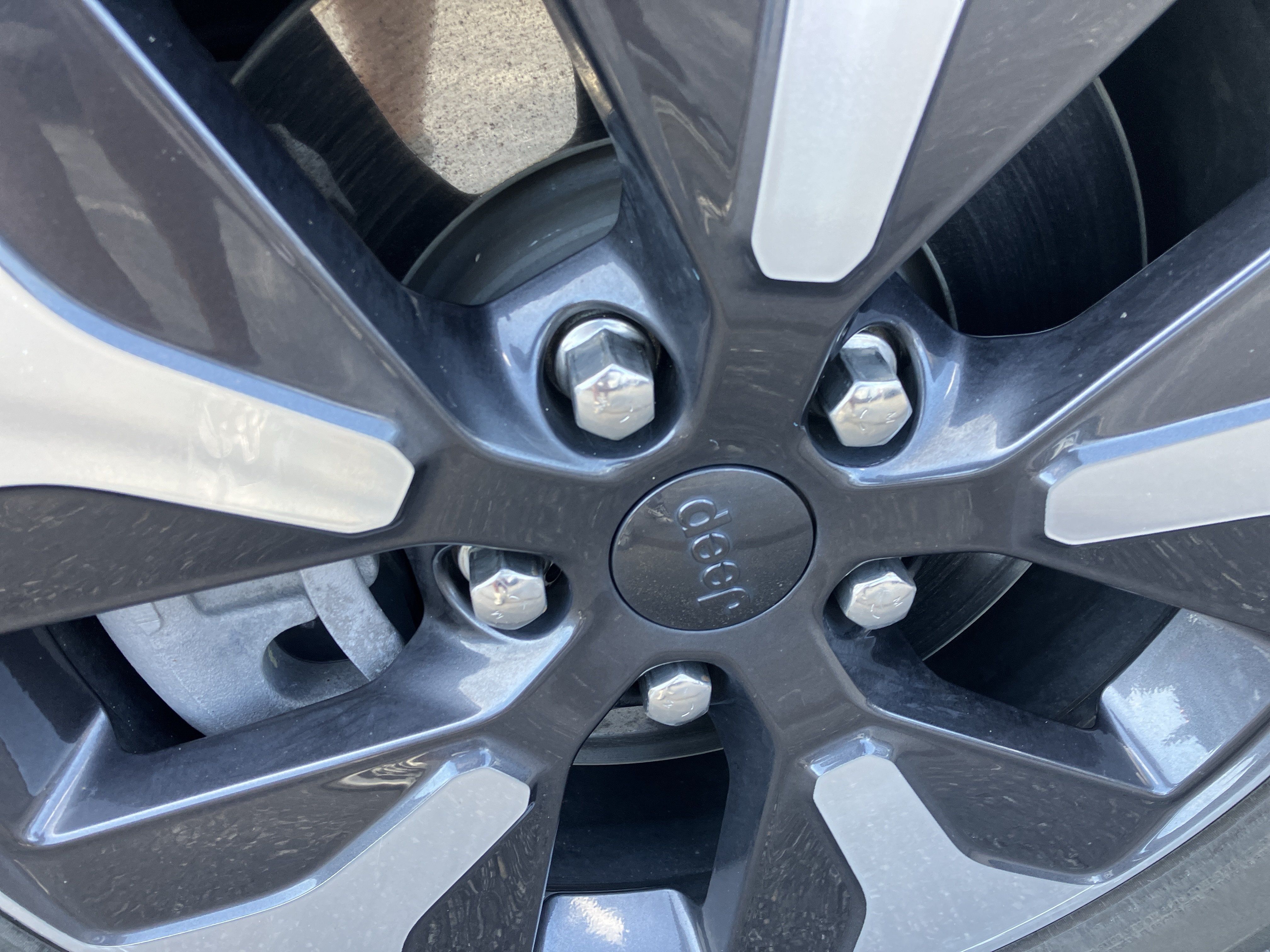 Used 2023 Jeep Grand Cherokee 4WD 4xe image 9