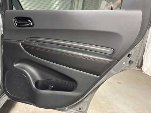 Used 2025 Dodge Durango GT AWD/4WD image 11